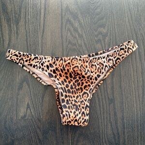 Victoria's Secret Leopard Print Bikini Bottoms in Tan and Black Brazilian